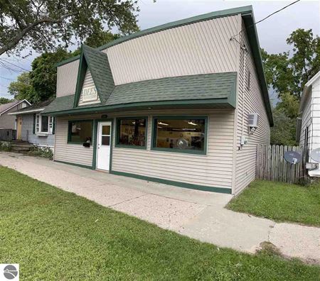 Photo of commercial space at 214 Granite St in Cadillac