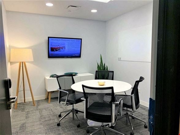 Jay Suites - Wall Street