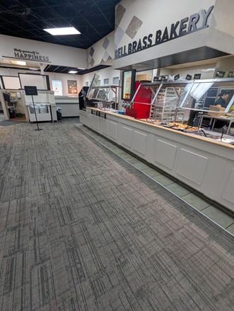 Former Golden Corral - Valley View Pkwy, Independence, MO - For Sale or Lease