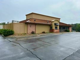 ±3,700 SF RETAIL SPACE FOR SALE OR LEASE IN NEOSHO MO