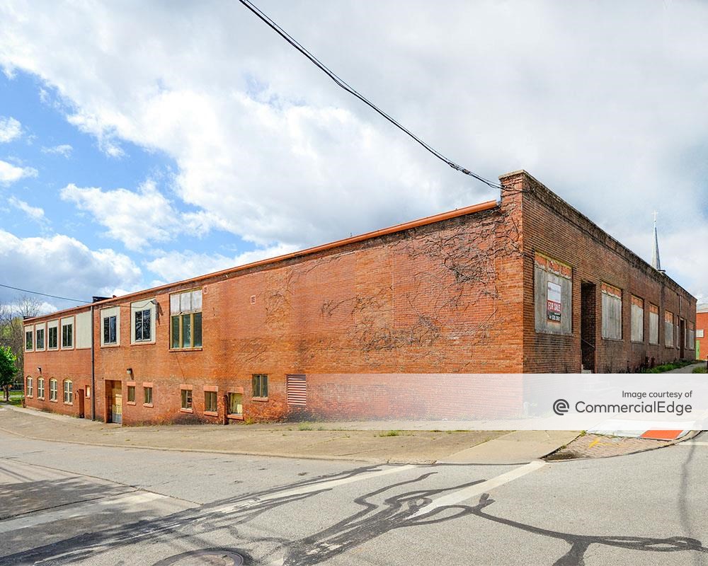 228 South Sycamore Street - 228 South Sycamore Street | Industrial Space