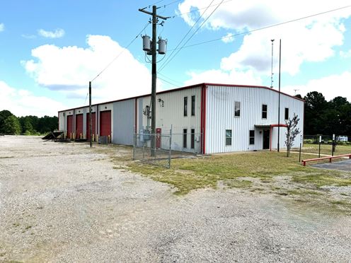 13,500 SF on 5.04 Acres