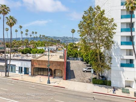 Photo of commercial space at 8621 Wilshire Blvd in Beverly Hills