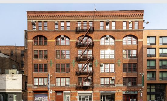 Landmark Arts Building 528 W 28th St