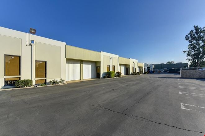 Oak Business Center