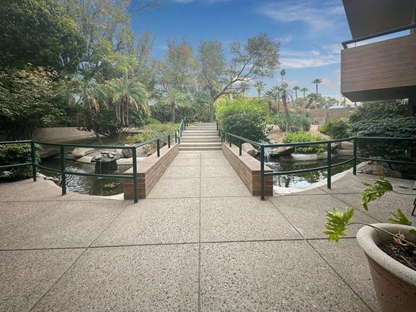 Regus - Phoenix - 3rd St