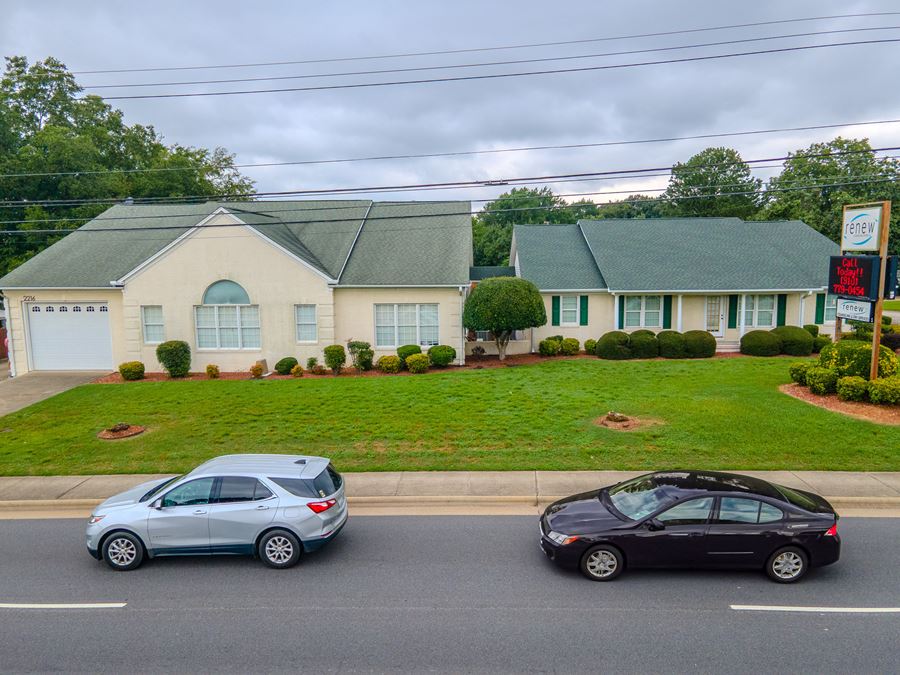 2212 Hope Mills Rd
