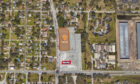 Photo of commercial space at 1850 US 41 N in Palmetto