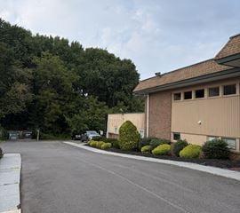 Executive Office Condo For Lease