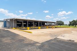 135,885 ±SF Dry Storage +2,549 office SF |  Available For Lease - All or Part