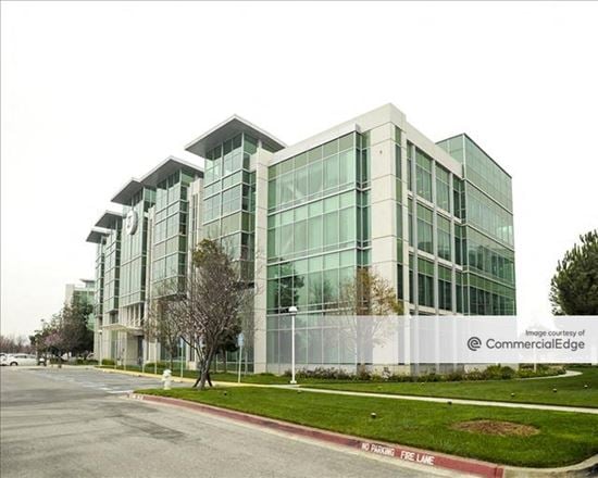 Pacific Shores Center - 1800 Seaport Blvd