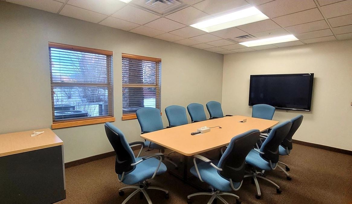 9 Offices Fully Furnished