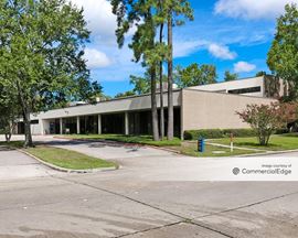 1075 Kingwood Drive