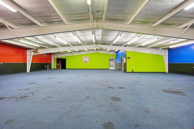 3118 E Slaton Rd