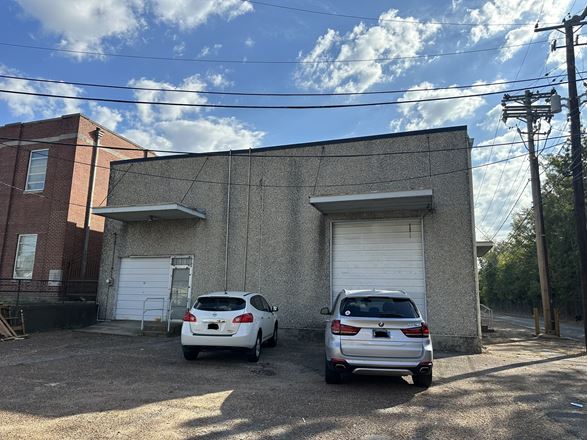 610 National St