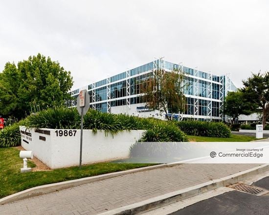 West Valley Corporate Center - 9200 Oakdale Avenue