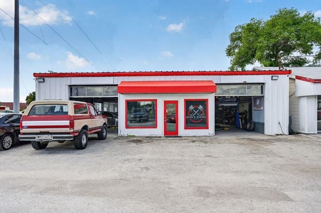 Auto Repair and Retail For Sale or Lease