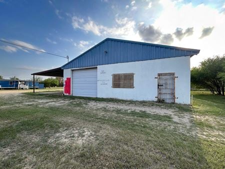 Industrial space for Sale at 210 6th St in ZAPATA