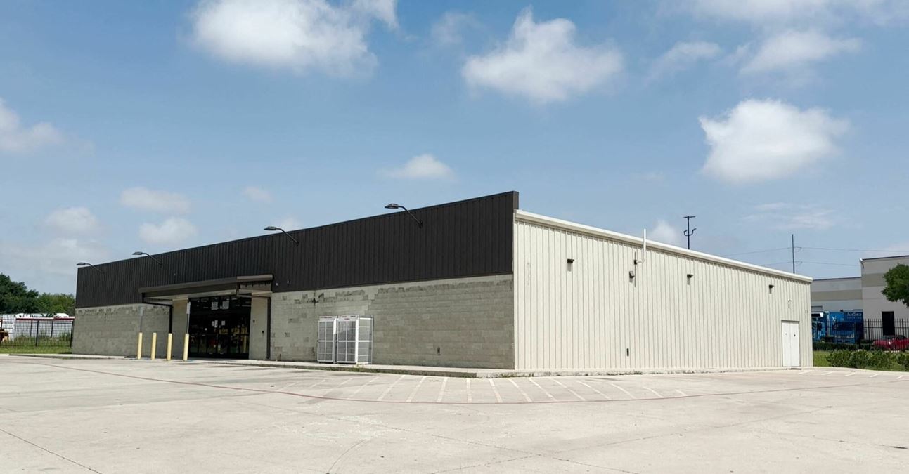 Bluebird Freestanding Retail Flex Center