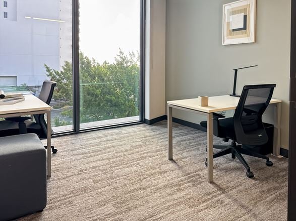 Regus - Hollywood - 1895 Tyler Street