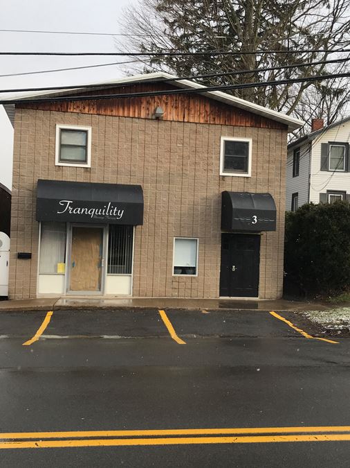 3 Lock St