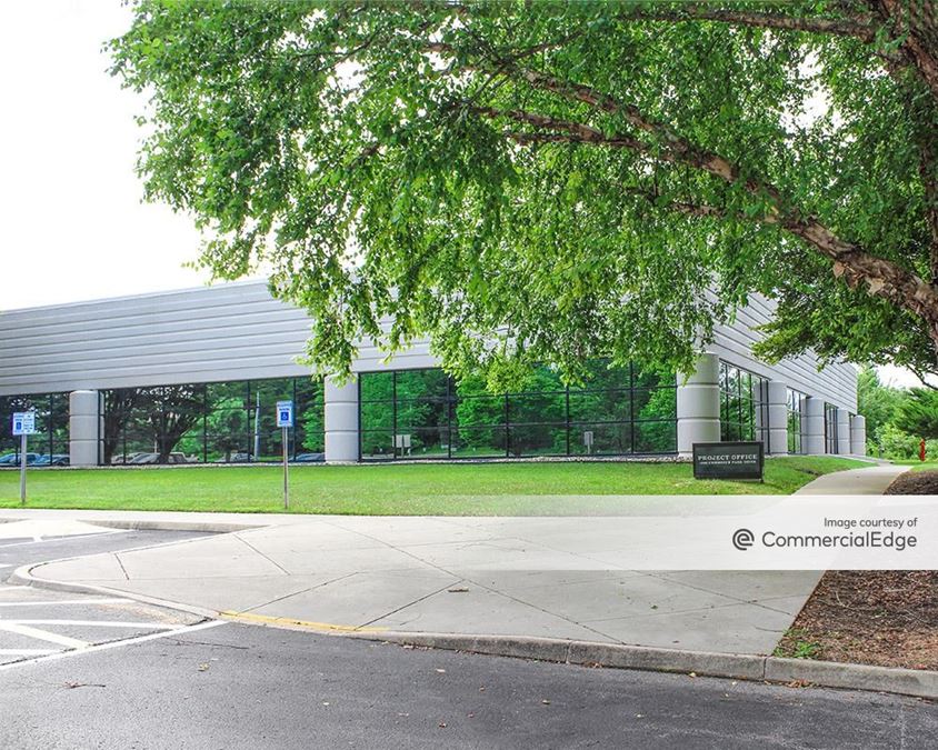 Oak Ridge Technical Center VI 1060 Commerce Park Drive, Oak Ridge, TN Office Building