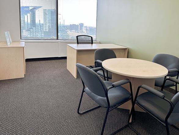Regus - Parkway Place