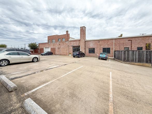 Office/Warehouse Building for Lease or Sublease in Downtown Little Rock