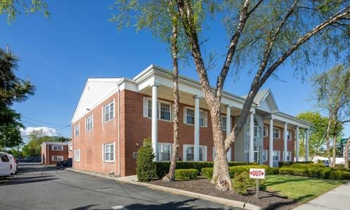475 E. Main Street Patchogue NY 11772