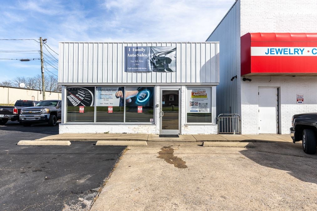 For Lease - Office/ Warehouse With Lot