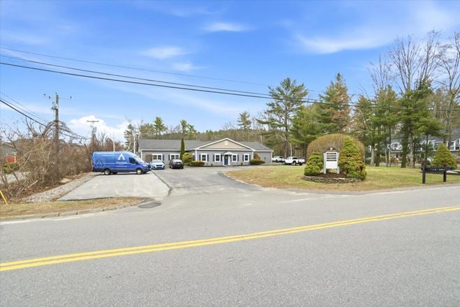 Rare Bedford Flex Opportunity, Income and Owner User Potential