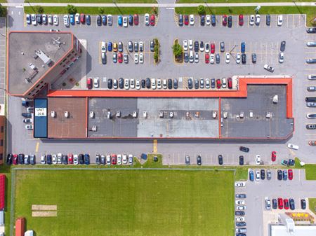 Photo of commercial space at 5303 Canotek Road in Ottawa