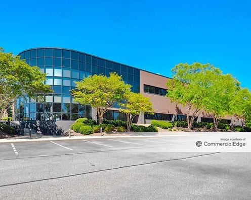 1030 & 1040 Swabia Court