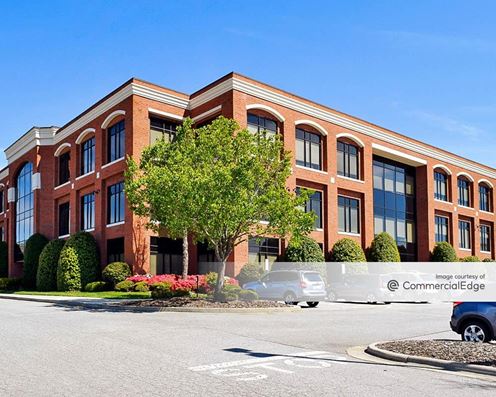 Grandover Commons - 4620 Grandover Pkwy