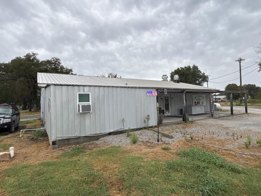 Turnkey Restaurant in Arcola, MO for Sale
