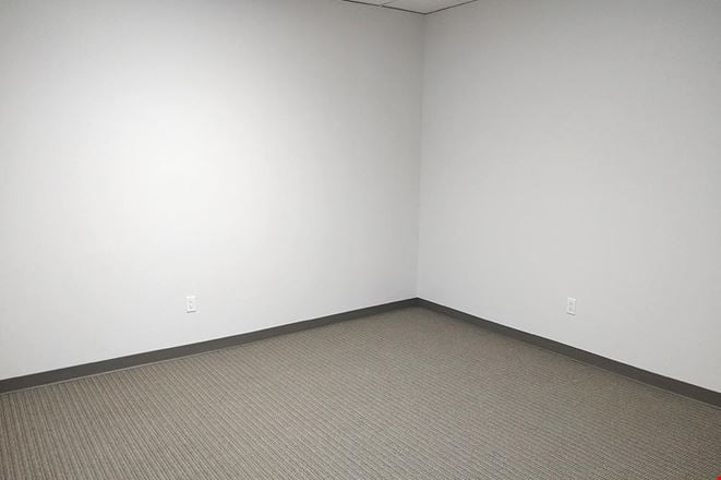 Workstyle Flexible Spaces - 7676 Hillmont