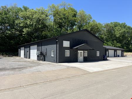 Industrial space for Rent at 640 29th St in Bettendorf 