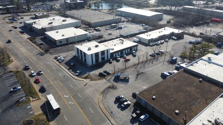 11704-11718 Lackland Industrial Dr