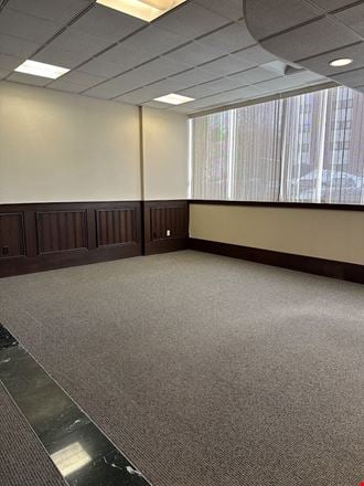 143 N Main St