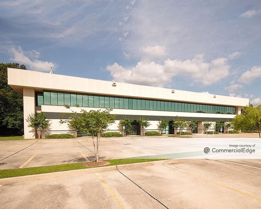 4099 Highway 190 East Service Road, Covington, LA | Office Building