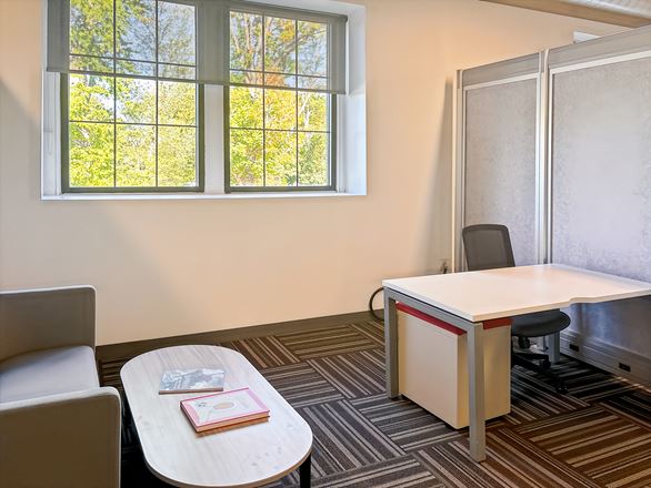 Regus - Yardley - W College Avenue
