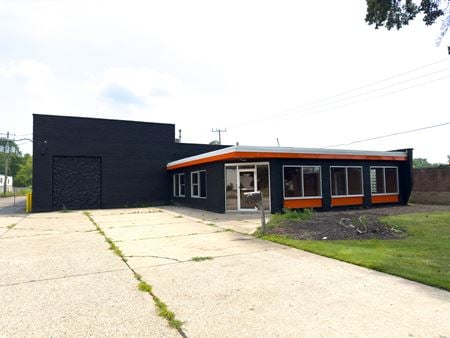 Photo of commercial space at 21380 Telegraph Road in Southfield