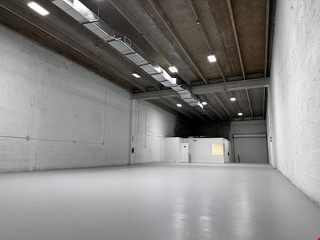Industrial space for Rent at 2712 NW 72nd Ave in Miami