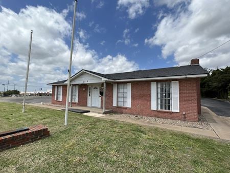 Retail space for Sale at 7101 - 7117 East Reno Avenue in Midwest City