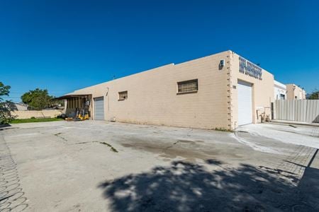 Industrial space for Sale at 11245 Vinedale Street in Los Angeles