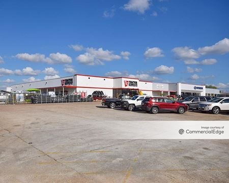 Retail space for Rent at 100 State Highway 205 in Terrell