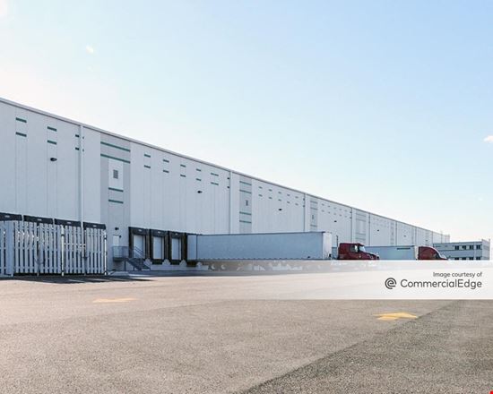 Middlesex Logistics Center