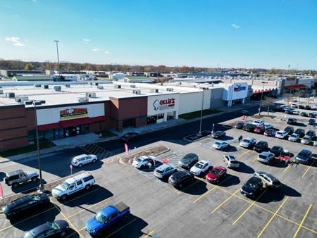 Retail space for Rent at 20600 E Thirteen Mile Road in Roseville