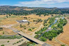 Valley Oaks Land