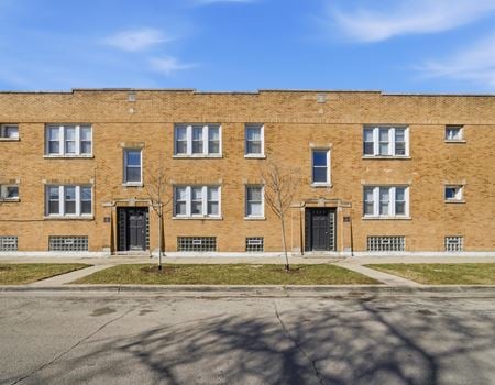 Multi-Family space for Sale at 3214 North Linder Avenue in Chicago